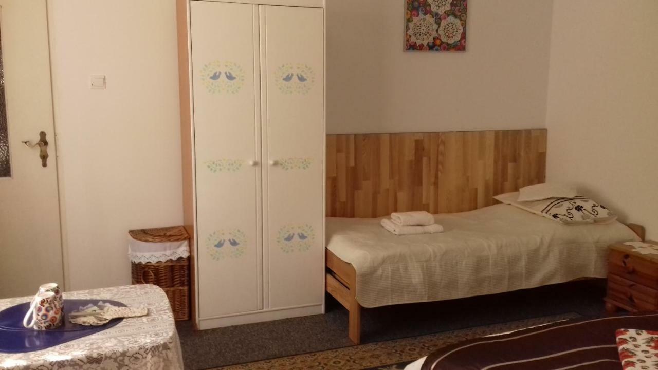 Апартаменты Dom Na Ludowo W Brzeznicy Brzeznica  Экстерьер фото